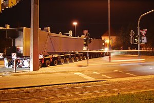 Ma&szlig;arbeit um Mitternacht