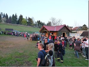 Osterfeuer in Herreden
