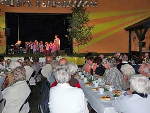 Fr&uuml;hlingsfest gefeiert