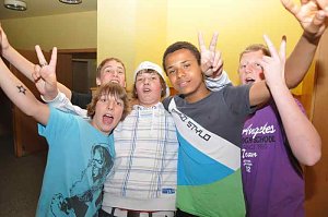 Coole Junge Party im Klubhaus