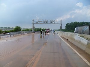 Schlamm auf A 38