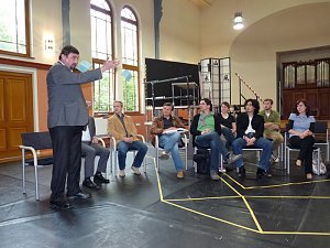 Ensemble steht