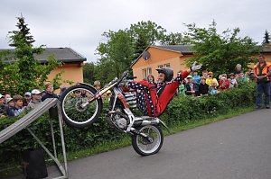 Neues Trampolin