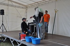 Neues Trampolin