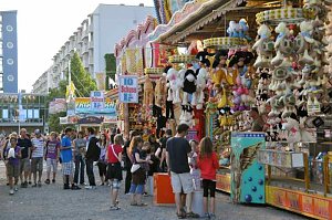 Frauen-Nacht auf den Jahrmarkt