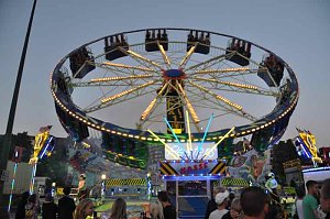 Frauen-Nacht auf den Jahrmarkt
