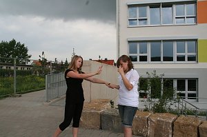 Hör’ auf, ich helfe dir auch dabei!