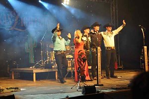 Texas Lighning Live im Gehege