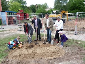 Spatenstich f&uuml;r Erweiterungsbau