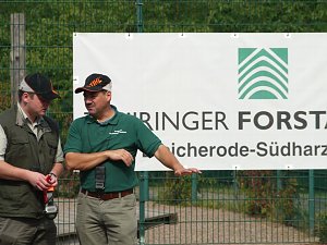 Waldarbeiter suchen ihren Meister