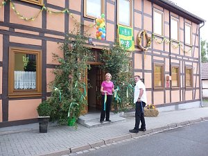 Ein Ort schm&uuml;ckt sich