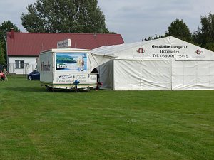 Fu&szlig;ballfest gestartet