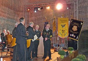 Minister versohlt