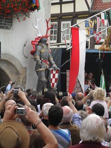 Enth&uuml;llung