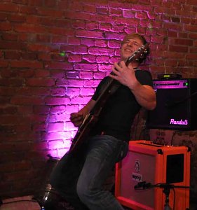 Rock in der Destille