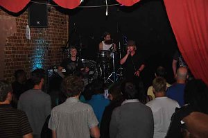 Rock in der Destille