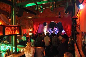 Rock in der Destille