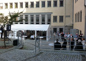 Kritisches zum Feiertag