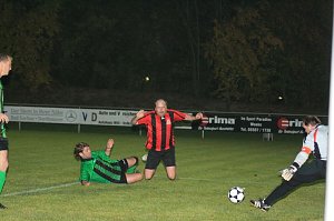 Thomas Nordmeyer im Kampf gegen Lars Thiele, was keine Folgen hatte!