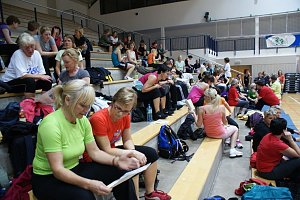 Sportliche Frauen in der Wiedigsburghalle