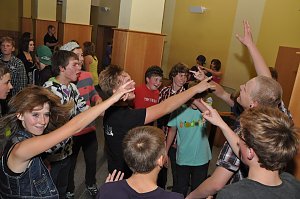 Junge Party im Klubhaus