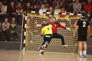Niederlage in eigener Halle