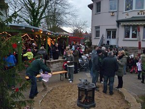Gem&uuml;tlicher Weihnachtsmarkt Kindervilla