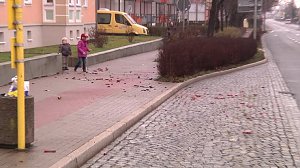 Böllerabfall auf den Straßen