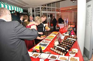 &Auml;rzte- und Apothekerball im Autohaus Peter