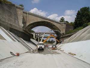 Betontechnische Instandsetzung des Innkanals in der N&auml;he des Kraftwerkes Jettenbach in Bayern Bearbeitung des Instandsetzungsprojektes und Qualit&auml;tssicherung