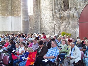 Neue Pfarrer eingef&uuml;hrt