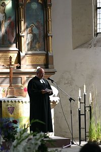 Neue Pfarrer eingef&uuml;hrt