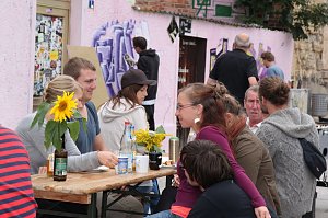  Beim Nachbarschaftsfest in der Nordh&auml;user Altstadt trafen sich Interessierte aller Generationen.