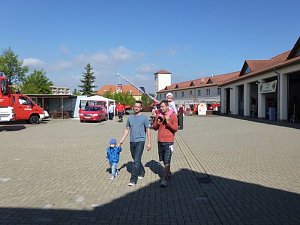 Leser beim Feuerwehrfest