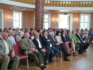 Vom Lehrvertrag freigesprochen