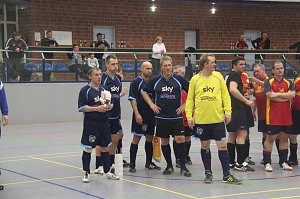 Turnier unterm Hallendach