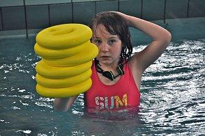Mega Pool Party im Badehaus