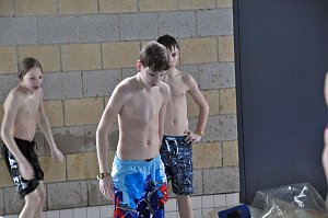 Mega Pool Party im Badehaus