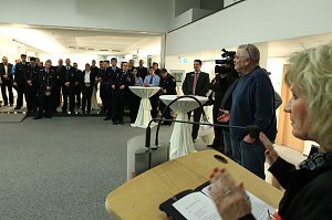 Erinnerungsabzeichen überreicht