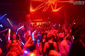 Viele bunte Lichter im Sax