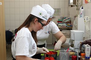 Kochduell in der Petersbergschule