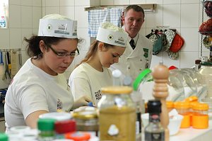 Kochduell in der Petersbergschule