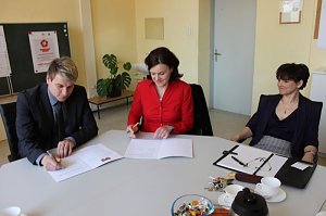 Am Vormittag wurde in Bad Frankenhausen eine Vereinbarung zum Erhalt des gymnasialen Schulstandortes in Bad Frankenhausen abgeschlossen...  Im Ergebnis der beschlossenen Schulnetzplanung f&uuml;r die Jahre