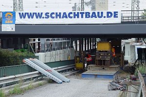 Schachtbauer am Hamburger Hauptbahnhof