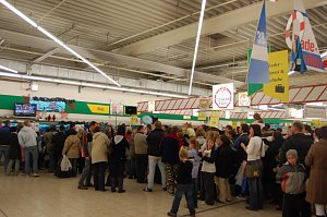 Autogrammstunde beFour in Nordhausen. nnz-City Scout on Tour