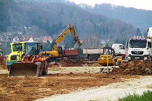 Erdarbeiten f&uuml;r neue Gro&szlig;b&auml;ckerei