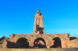 Mit neuem Gesellschaftervertrag Betrieb am Denkmal