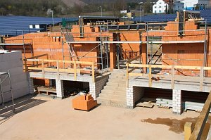 Festhalle im Bau