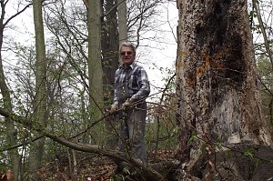 Dieter Wolf lobte die Einsatzfreude des Oberb&uuml;rgermeisters Klaus Zeh und findet ihn einfach klasse. Der Stadtchef sollte das Gehege im Auge behalten.