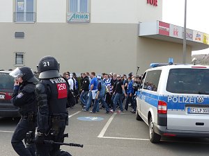 Und tsch&uuml;ss
